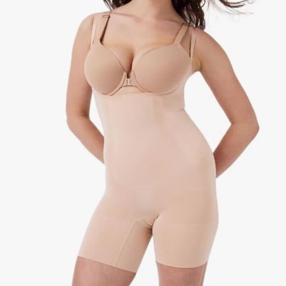 NWT SPANX Women's Oncore Open Bust Mid Thigh Compression Bodysuit size small - Picture 1 of 7
